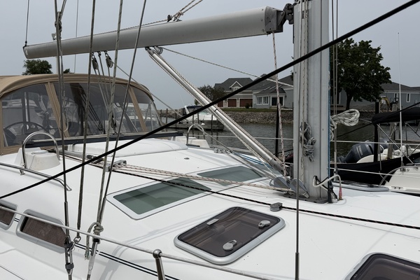 Perfect Day 3 42ft Beneteau Yacht For Sale