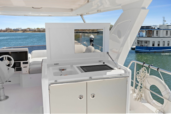 50ft Azimut Yacht For Sale