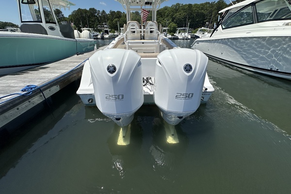 28ft Sportsman Yacht For Sale