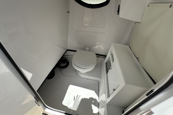 28ft Sportsman Yacht For Sale