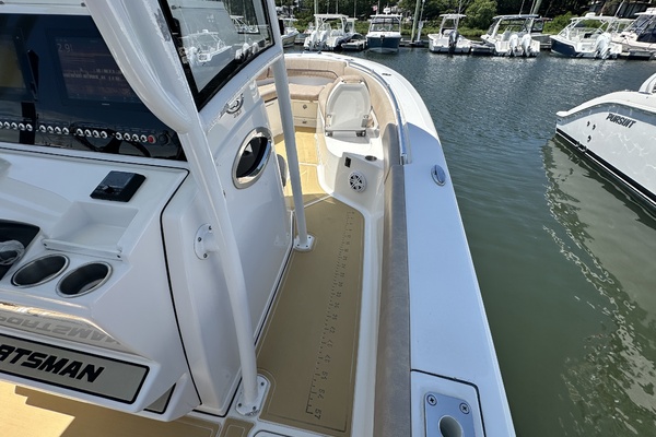 28ft Sportsman Yacht For Sale