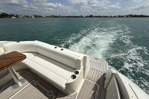 42ft Cruisers Yachts Yacht For Sale