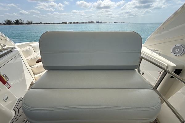 42ft Cruisers Yachts Yacht For Sale