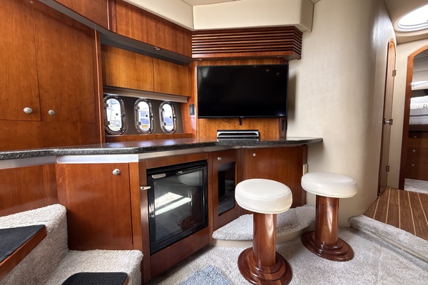 42ft Cruisers Yachts Yacht For Sale