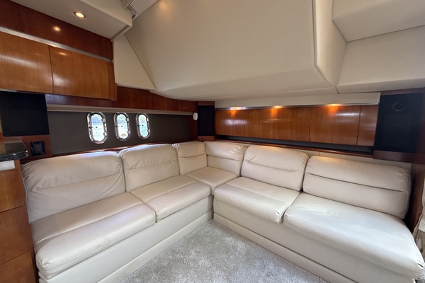 42ft Cruisers Yachts Yacht For Sale