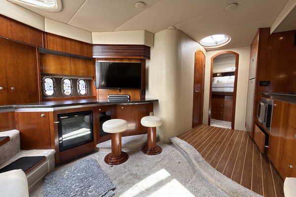 42ft Cruisers Yachts Yacht For Sale