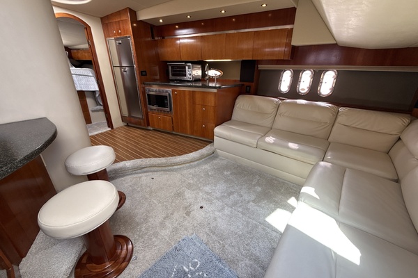 42ft Cruisers Yachts Yacht For Sale