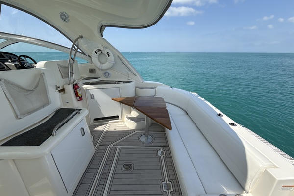 42ft Cruisers Yachts Yacht For Sale