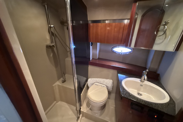 42ft Cruisers Yachts Yacht For Sale