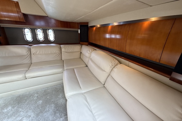 42ft Cruisers Yachts Yacht For Sale