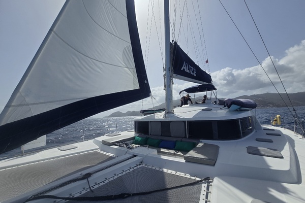 Alize 44ft Lagoon Yacht For Sale