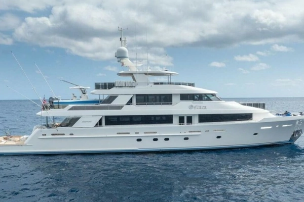 2010 Westport 142