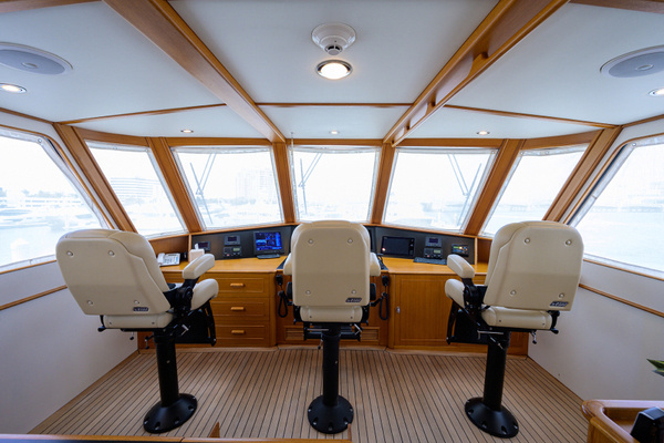 2003 New England Boatworks 90