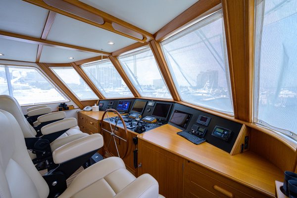 2003 New England Boatworks 90