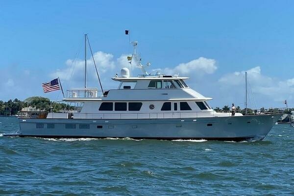 2003 New England Boatworks 90