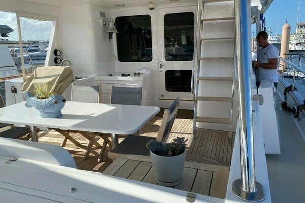 2003 New England Boatworks 90