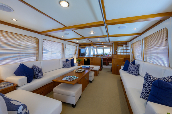 2003 New England Boatworks 90