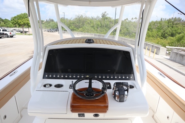 33ft Valhalla Boatworks Yacht For Sale