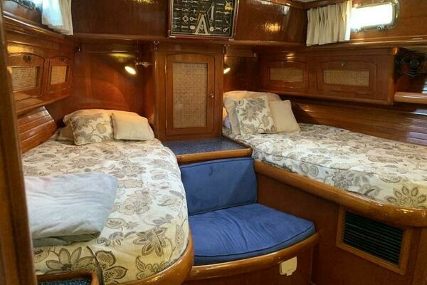 Little Harbor 53 Yacht For Sale