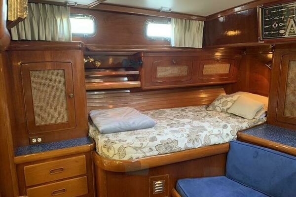 Little Harbor 53 Yacht For Sale