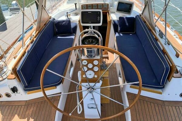 Little Harbor 53 Yacht For Sale