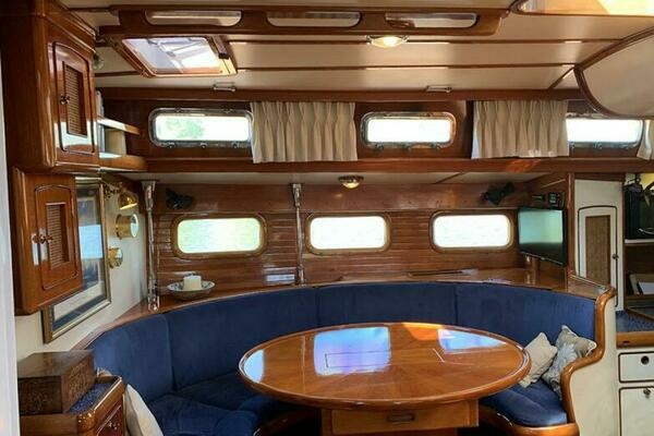 Little Harbor 53 Yacht For Sale