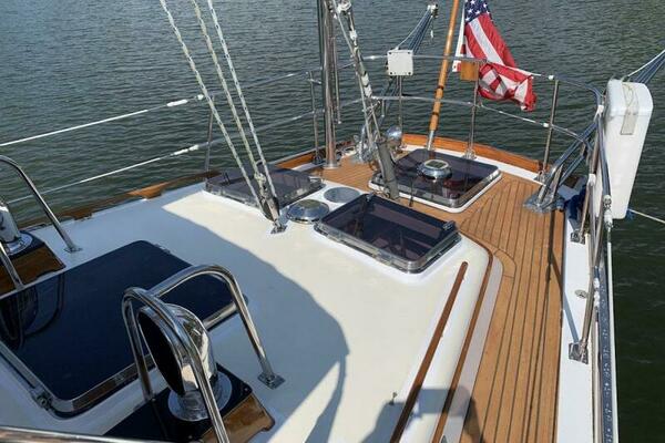BRISE DE MER 53ft Little Harbor Yacht For Sale