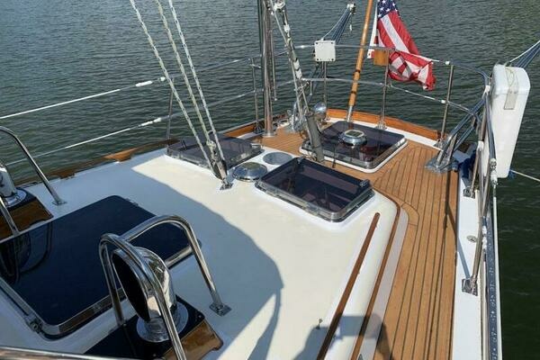 Little Harbor 53 Yacht For Sale