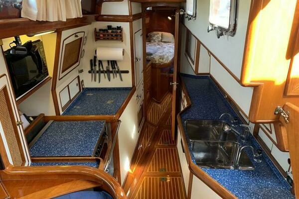 Little Harbor 53 Yacht For Sale