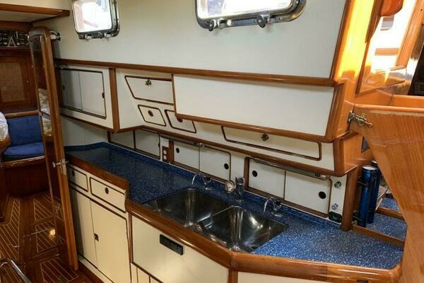 Little Harbor 53 Yacht For Sale