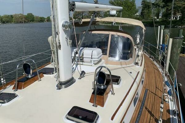 Photo of the 1987 Little Harbor 53 "BRISE DE MER"
