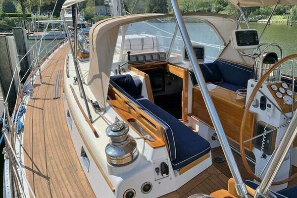 Photo of the 1987 Little Harbor 53 "BRISE DE MER"