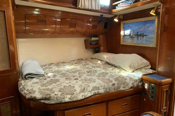 Little Harbor 53 Yacht For Sale