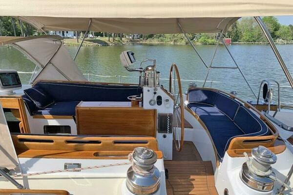 Photo of the 1987 Little Harbor 53 "BRISE DE MER"