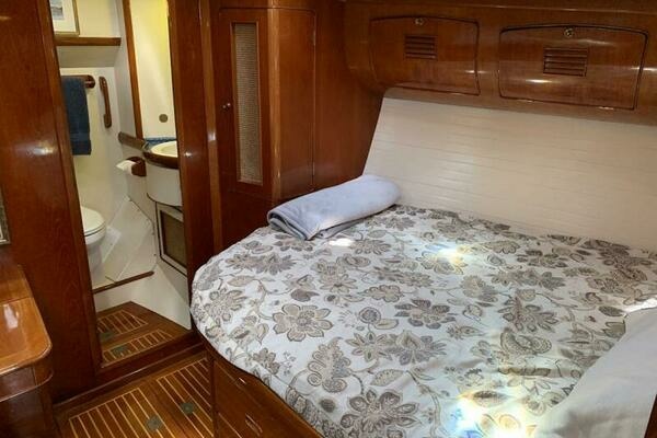 Little Harbor 53 Yacht For Sale
