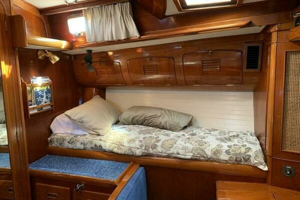 Little Harbor 53 Yacht For Sale