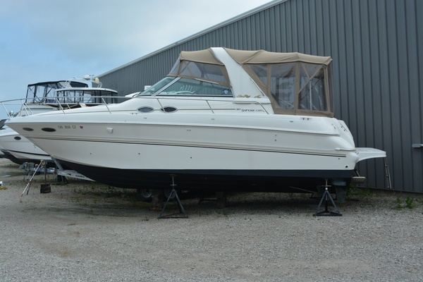 Photo of the 1999 Sea Ray 310 Sundancer