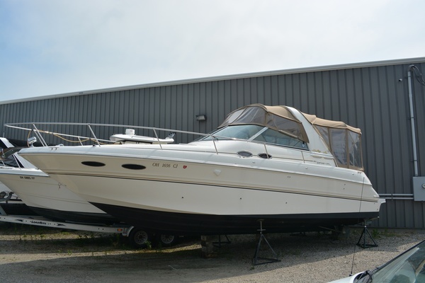 Photo of the 1999 Sea Ray 310 Sundancer