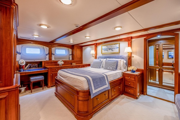 Anjilis 105ft Holland Jachtbouw Yacht For Sale