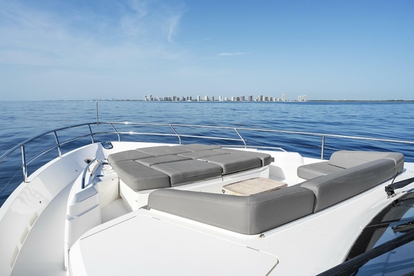 2018 Princess 75