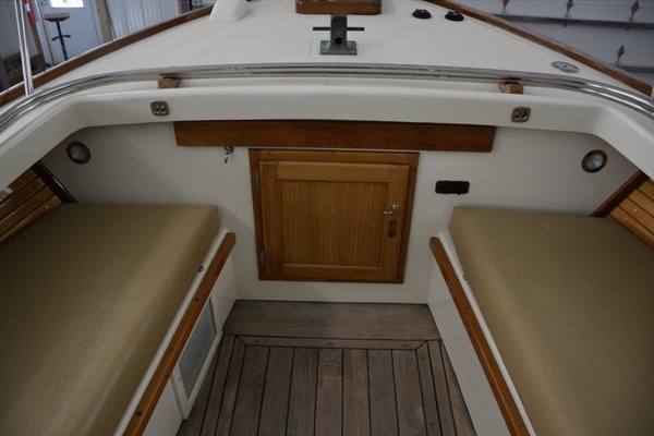 24ft Ellis Yacht For Sale