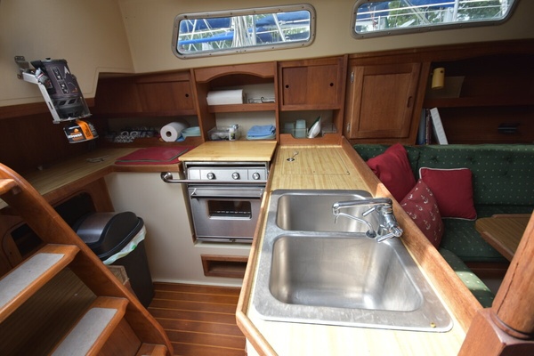 Tanager 36ft Catalina Yacht For Sale