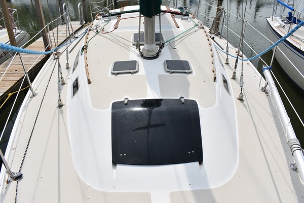 Tanager 36ft Catalina Yacht For Sale