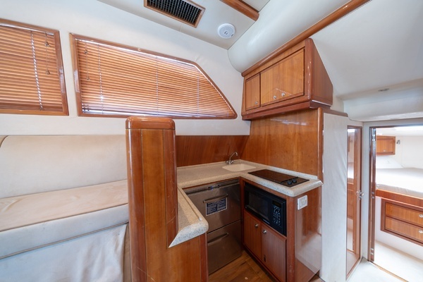 2003 Bertram 39