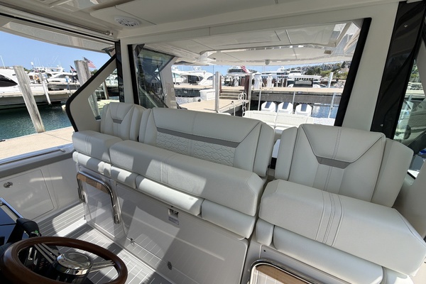 SASSY THREE 48ft Tiara Yachts Yacht For Sale
