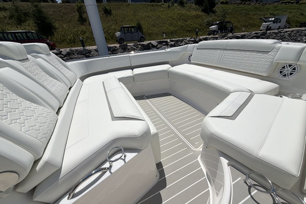SASSY THREE 48ft Tiara Yachts Yacht For Sale