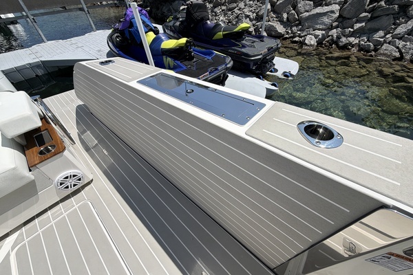 2026 Tiara Yachts 48