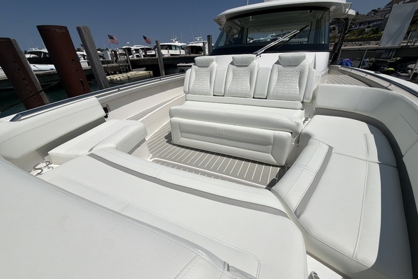 SASSY THREE 48ft Tiara Yachts Yacht For Sale