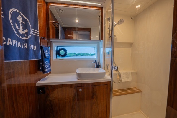 Riviera 4600 Yacht For Sale
