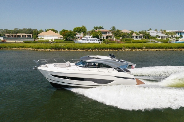 Riviera 4600 Yacht For Sale